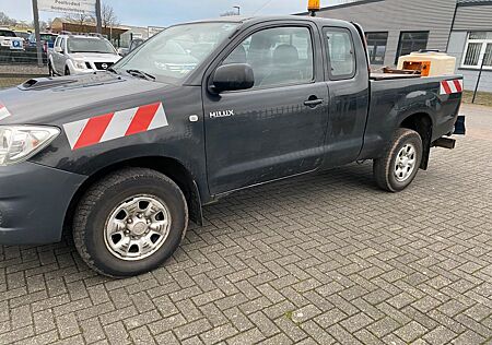 Toyota Hilux Extra Cab 4x4*Schneepflug*Heckstreuer*1-H