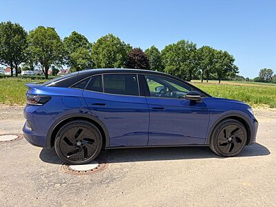 Volkswagen ID.5 79 kWh 4MOTION GTX mit Pano, AHK 5 Jah Ga.