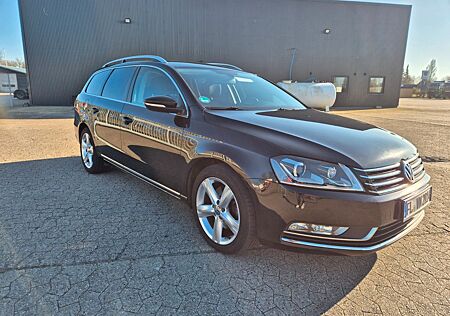 VW Passat Variant Volkswagen 2.0 TDI DSG 130kW Comfortl BM...