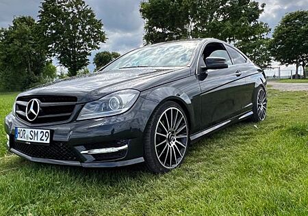 Mercedes-Benz 250