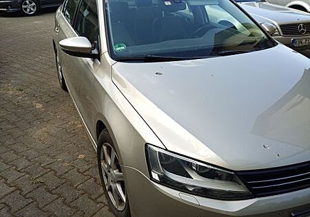 VW Jetta Volkswagen 2.0 TDI DSG Highline Highline