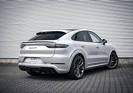 Porsche Cayenne Coupe GTS Sport Chrono Paket