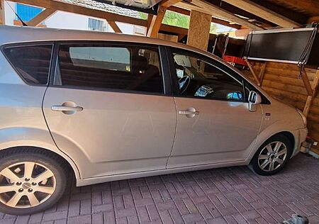 Toyota Corolla Verso 2.2-l-D-4D Team Team