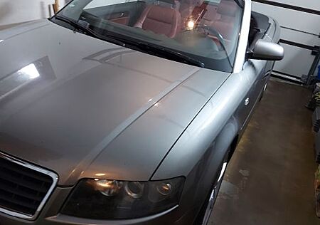 Audi A4 1.8 T Cabrio BASTLERFAHRZEUG