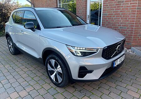 Volvo XC 40 Plus Dark 2WD LED Kamera Navi SHZ