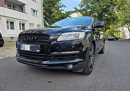 Audi Q7 3.0 TDI (DPF) quattro tiptronic voll Fahrbe..