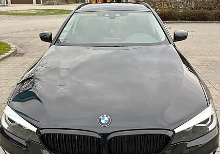 BMW 520i Touring A -