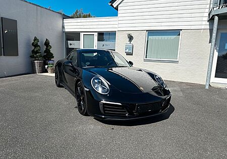 Porsche 911 Urmodell 911 Carrera 4