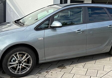 Opel Astra J Sports Tourer 1.7 CDTI 92kW ...