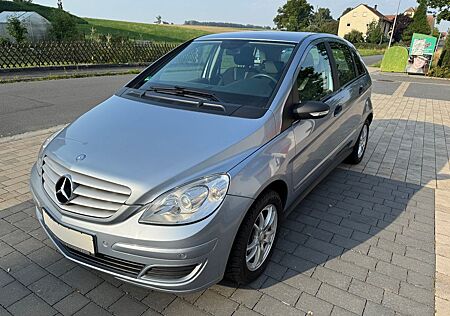 Mercedes-Benz B 200 -Automatik