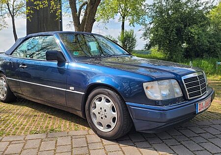 Mercedes-Benz E 220 Cabrio
