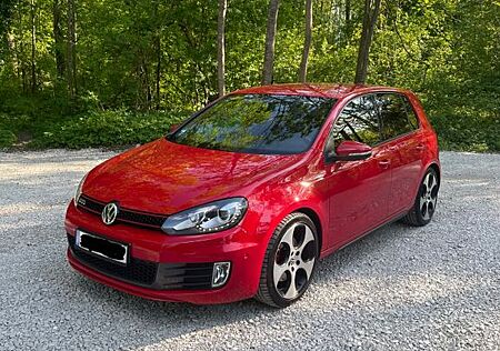 VW Golf Volkswagen 2.0 TSI DSG GTI