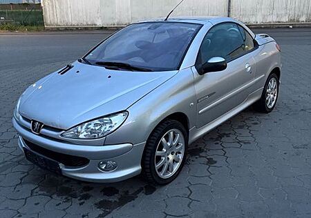 Peugeot 206 CC Quiksilver / TÜV 05/27/ ACHTFACH/ KLIMA