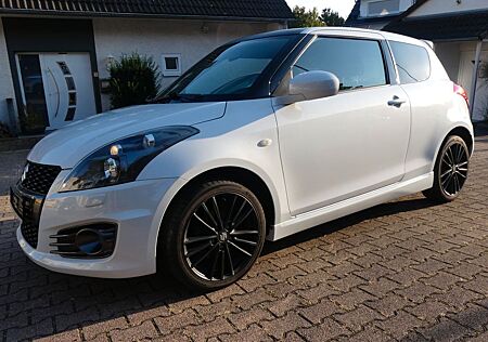 Suzuki Swift 1.6 Sport Bi-XENON Klimaautomatik 17"ALU