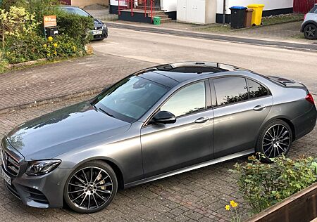 Mercedes-Benz E 400 4MATIC Garantie AMG Night Pano Soundpacke