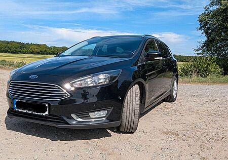 Ford Focus 2,0 TDCi 110kW *Autom.*SHZ* Navi*TMP*NR