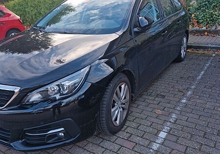 Peugeot 308 PureTech 130 Active SW Active