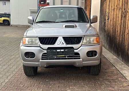 Mitsubishi Pajero Sport 2.5 TD Intense