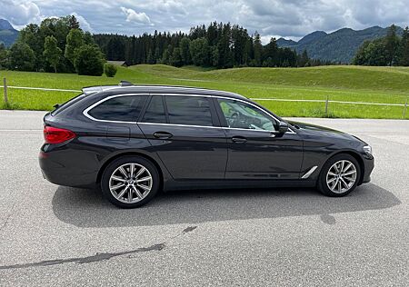 BMW 520d xDrive Touring A -