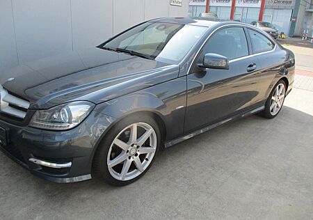 Mercedes-Benz C 180 C -Klasse Coupe CGI BlueEfficiency