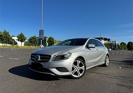 Mercedes-Benz A 180 - TÜV - Navigation - 3. Hand - Top Zustand