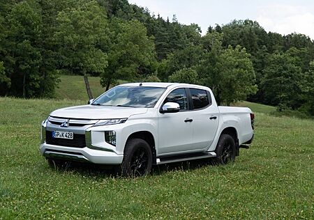 Mitsubishi L200 2.4 Diesel 4x4 Pickup Schalt