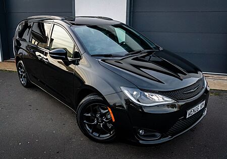 Chrysler Pacifica 3.6 S V6- 7Sitze/LHZ/TOTW/KAM/LEDER/NAV/2xTV/R18