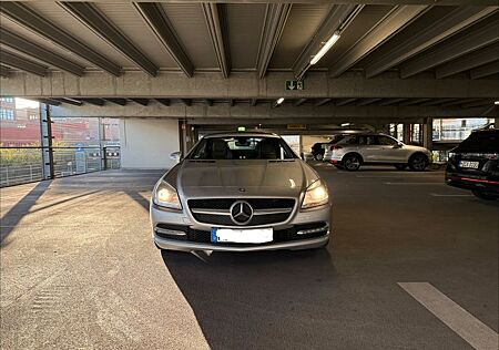 Mercedes-Benz SLK 200 BlueEFFICIENCY -