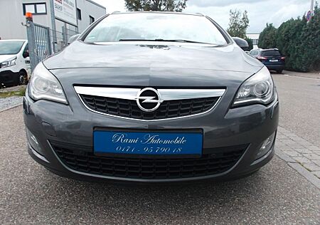 Opel Astra J Sports Tourer Innovation