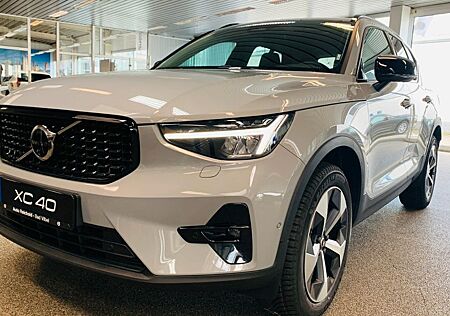 Volvo XC 40 XC40 B4 Plus Dark ACC BLIS Leder Navi PILOT Spor