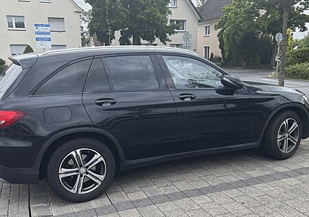 Mercedes-Benz GLC 220 d 4MATIC,unfallfrei,alle Insp.,TÜV 12/26