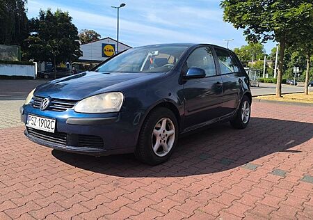 VW Golf Volkswagen V