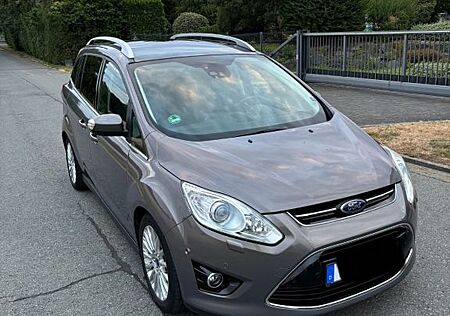 Ford Grand C-Max 2,0TDCi 125kW PowerShift Titaniu...