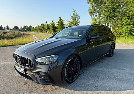 Mercedes-Benz E 53 AMG Mercedes-AMG E 53 4MATIC+ T Autom. ...