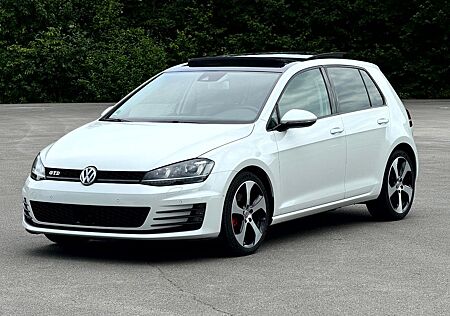 VW Golf Volkswagen 7 2.0 TDI Highline 4Motion GTI R Pano