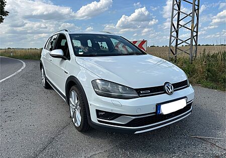 VW Golf Volkswagen 2.0 TDI 135kW DSG 4MOTION BMT Alltrack ...