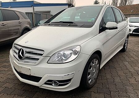 Mercedes-Benz B 180 Sport Teilleder Klima Pdc Euro 5