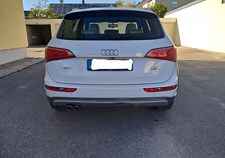 Audi Q5 2.0 TDI S tronic quattro -