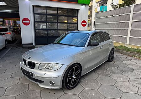 BMW 120i Xenon-Navi-SHZ-Tempomat-Leder-PDC-Tüv neu