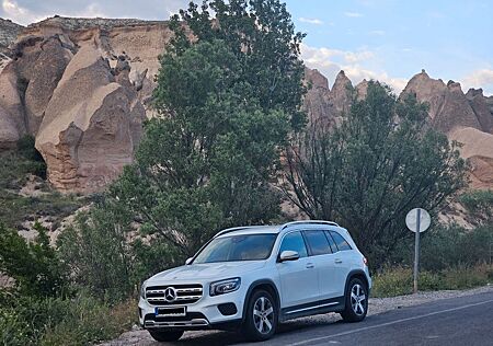 Mercedes-Benz GLB 180 d, Standheizung über App, Automatik, TÜV