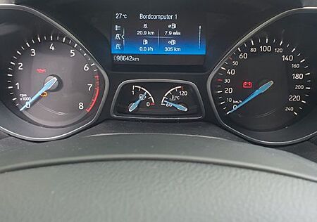 Ford C-Max 1,5 EcoBoost 110kW Titanium Titanium