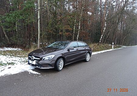 Mercedes-Benz CLA 220 Shooting Brake CLA 220 d DCT Shoot. ...