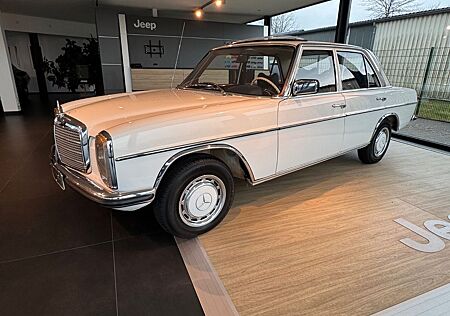 Mercedes-Benz 220 D
