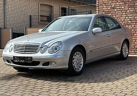 Mercedes-Benz E 200 Kompressor ELEGANCE / Schiebedach / Tempom
