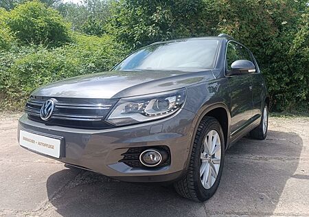VW Tiguan Volkswagen 2.0 TDI DSG 4MOTION Track & Style Tra...