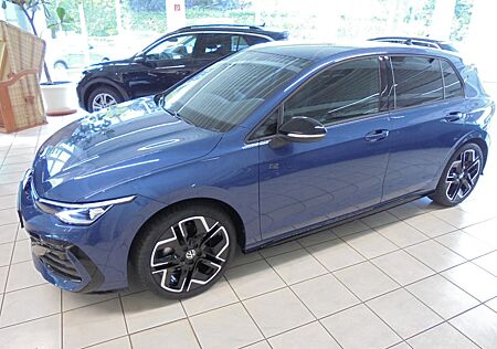 VW Golf Volkswagen VIII1.5 TSI R-Line/BlackStyle/18"York/LEDPl
