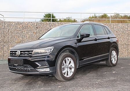 VW Tiguan Volkswagen 2.0 TSI DSG 4MOTION Highline AHK, Pano.
