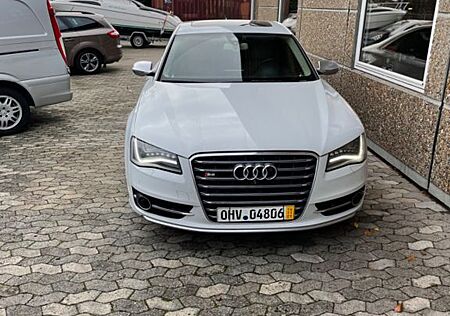 Audi S8 4.0 TFSI tiptronic quattro -