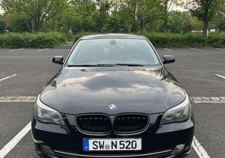 BMW 520i -