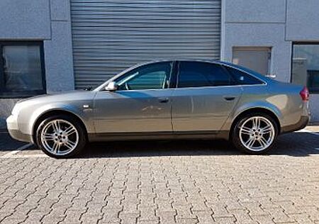 Audi A6 2.4 -